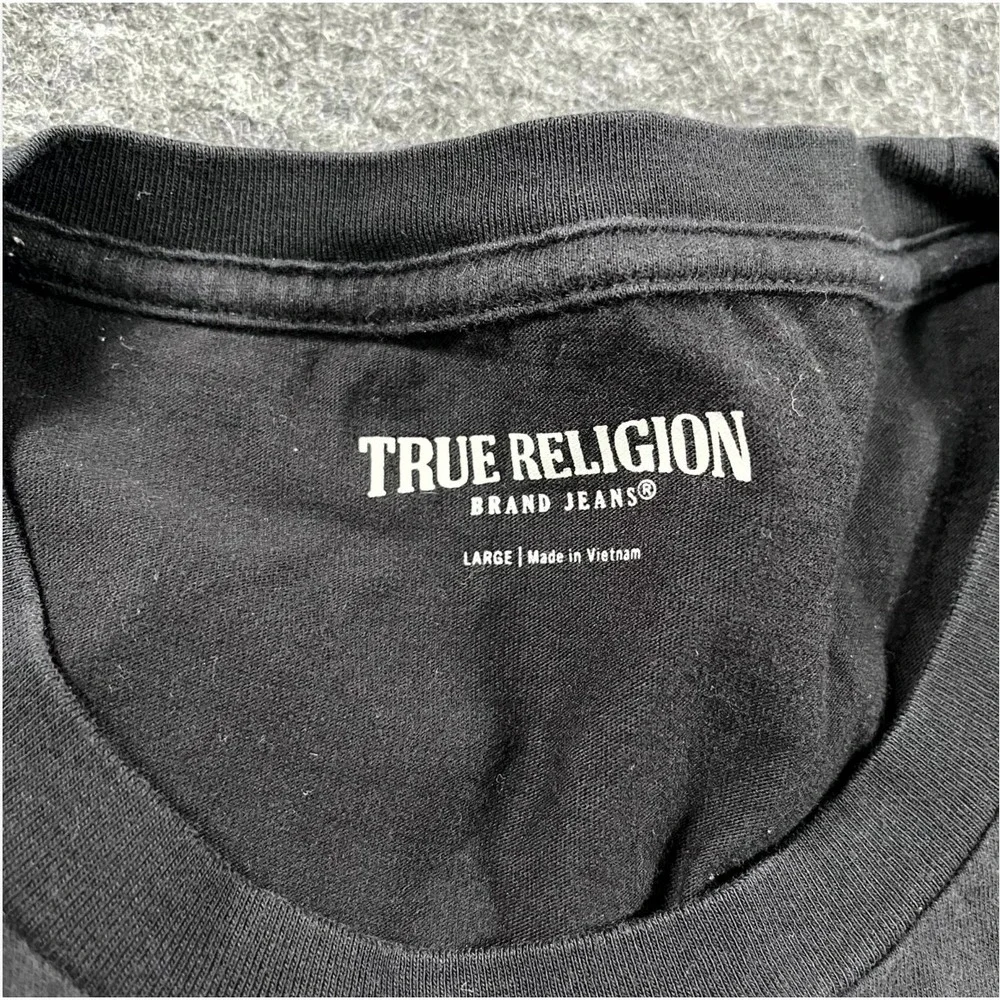 True Religion‎ Set of 2 T Shirt Mens Large Black Shadow Horseshoe & Buddha